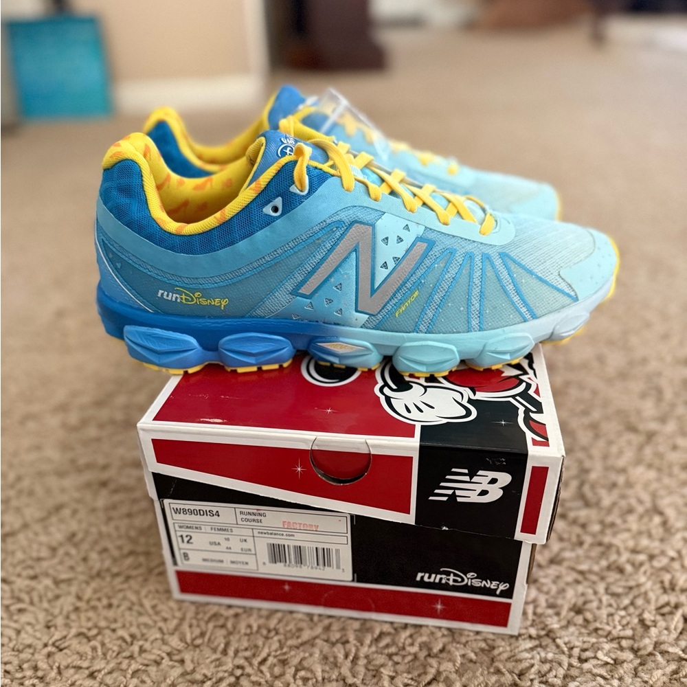 New Balance 890 RunDisney exclusive Cinderella running shoes-size 12W